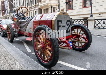 1904 Fiat 130HP in mostra allo spettacolo automobilistico 2024 St James a Pall Mall Londra Regno Unito Foto Stock