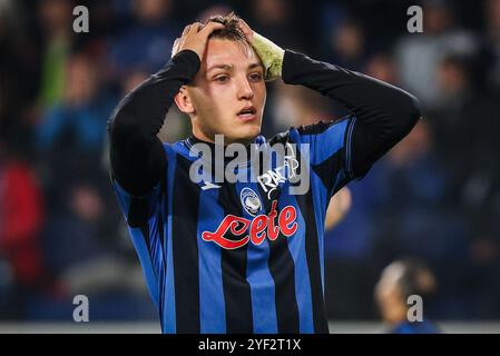 Bergamo, Italie. 30 ottobre 2024. Mateo RETEGUI dell'Atalanta sembra sgretolato durante la partita di campionato italiano di serie A tra Atalanta BC e AC Monza il 30 ottobre 2024 allo Stadio Gewiss di Bergamo - Photo Matthieu Mirville (F Bertani)/DPPI Credit: DPPI Media/Alamy Live News Foto Stock