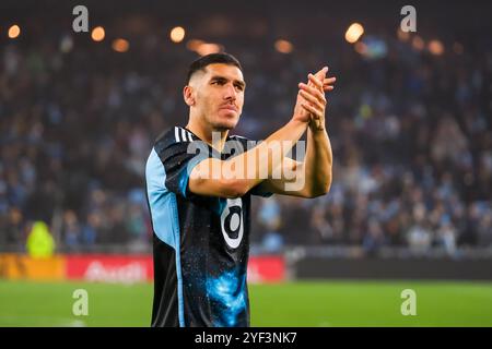 2 novembre 2024: Il difensore del Minnesota United Michael Boxall (15) festeggia dopo una partita di calcio dei playoff della MLS Cup tra il Real Salt Lake e il Minnesota United FC tenutasi all'Allianz Field di St. Paul, Minnesota. Steven Garcia-CSM. Foto Stock