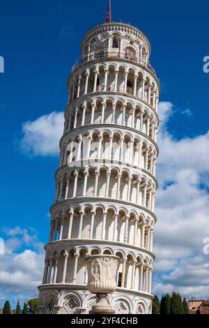 La Torre Pendente di Pisa, situata in Piazza dei Miracoli, Pisa, Italia Foto Stock