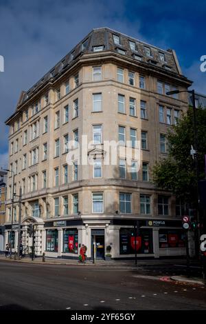 Punta UN hotel su Grays Inn Road vicino alla stazione di Kings Cross di Londra. Punto A Re Croce St Pancras. Il punto A è una catena alberghiera boutique economica. Foto Stock