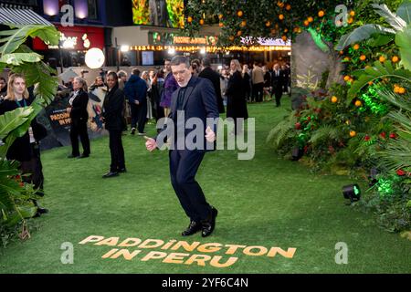 Antonio Banderas partecipa alla prima mondiale di Paddington in Perù a Leicester Square nel centro di Londra. Data foto: Domenica 3 novembre 2024. Foto Stock