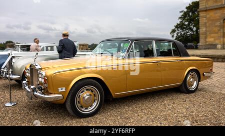 1974 Rolls-Royce Silver Shadow, in mostra al Salon Privé Concours d'Elégance Motor show tenutosi a Blenheim Palace. Foto Stock