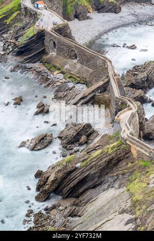 Costa e scale di accesso a San Juan de Gaztelugatxe Foto Stock