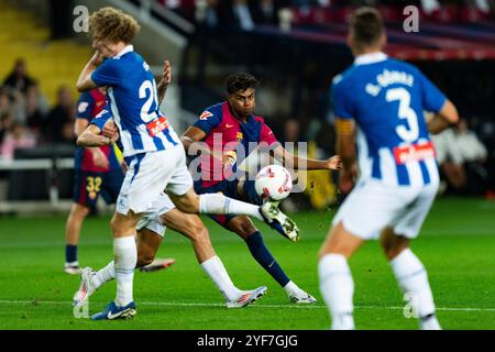 Barcellona, Spagna. 3 novembre 2024. Lamine Yamal (FC Barcelona) durante la partita di calcio della Liga tra FC Barcelona e RCD Espanyol, allo stadio Lluis Companys di Barcellona, Spagna, il 3 novembre 2024. Foto: Siu Wu. Credito: dpa/Alamy Live News Foto Stock