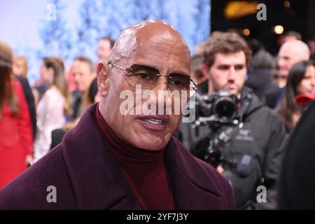 Dwayne Johnson bei der „Red One - Alarmstufe Weihnachten“ Film Premiere AM 3.11.2024 a Berlino Foto Stock
