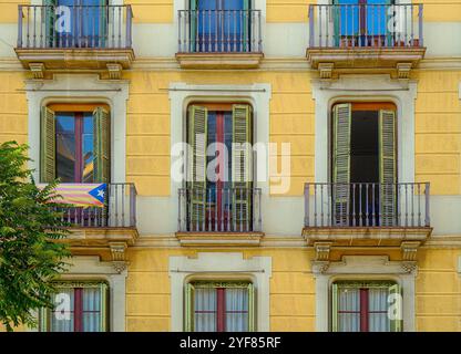 BARCELLONA, SPAGNA - 3 ottobre 2024: Barcellona è la capitale della Catalogna. Barcellona e' una delle principali destinazioni turistiche con un'architettura unica, c Foto Stock