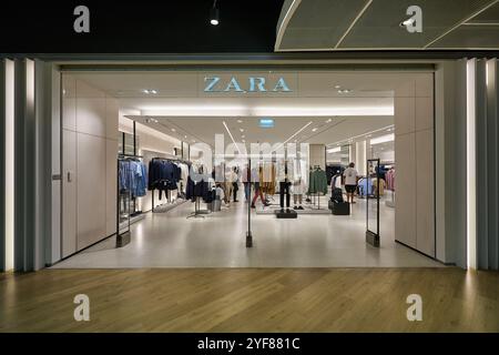 BANGKOK, THAILANDIA - 24 GENNAIO 2020: Ingresso al negozio Zara di Bangkok. Foto Stock