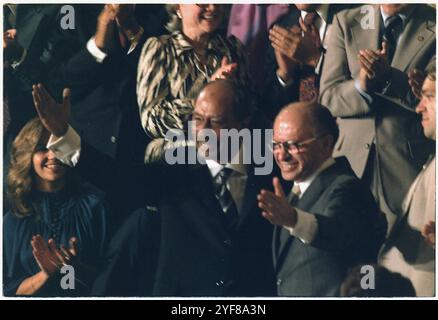 Il presidente DEGLI STATI UNITI Jimmy Carter, Menahem BEGIN e Anwar Sadat - gli accordi di Camp David Foto Stock