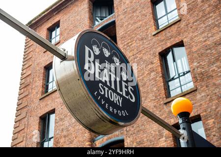 The Beatles Story Liverpool, un viaggio coinvolgente e coinvolgente attraverso le vite e l'eredità dei Fab Four Foto Stock