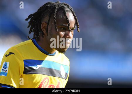 Napoli, Lazio. 3 novembre 2024. Ademola Lookman dell'Atalanta durante la partita di serie A tra Napoli e Atalanta allo stadio Maradona, Napoli, Italia, 3 novembre 2024. Credito AllShotLive: SIPA USA/Alamy Live News Foto Stock