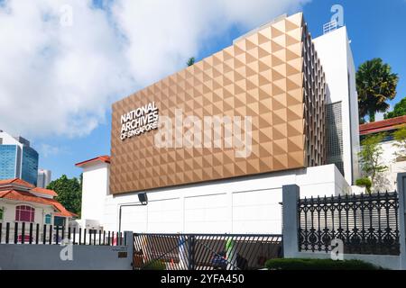 Singapore - 18 gennaio 2025: Una vista del palazzo degli Archivi nazionali di Singapore Foto Stock