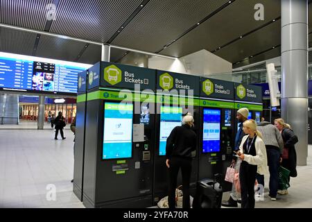 Stazione degli autobus e dei treni di Belfast Grand Central. Foto Stock