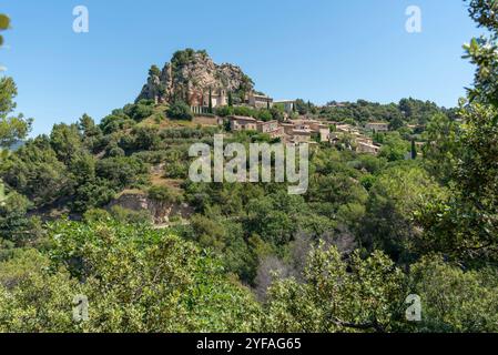 Paesaggio intorno a la Roque-Alric nel dipartimento di Vacluse nella regione della Provenza nel sud della Francia Foto Stock