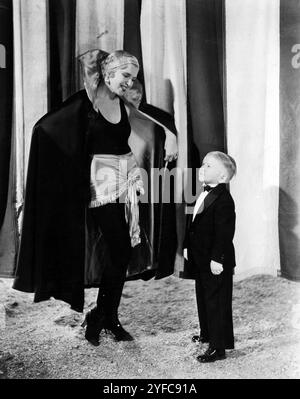 Olga Baclanova e Harry Earles in Freaks (MGM, 1932) foto pubblicitaria Foto Stock