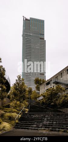 Vista del Ritz-Carlton Tokyo da Street Park Foto Stock