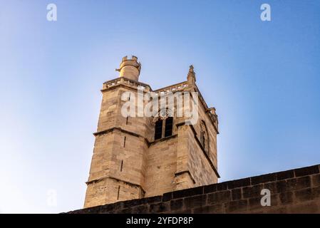 Cattedrale di Narbona, dedicata a Saint-Just-et-Saint-Pasteur o Santi Giusto e Pastore, Narbona, Occitanie, Francia Foto Stock