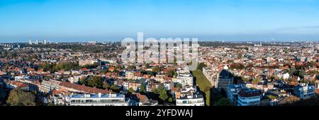 Panorama ad alto angolo sullo skyline di Bruxelles a Jette, Laeken e Ganshoren, regione di Bruxelles-capitale, Belgio, PTOM 24, 2024 Foto Stock