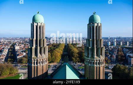 Panorama ad alto angolo sullo skyline nazionale di Bruxelles dalla Basilica del Sacro cuore di Koekelberg, regione di Bruxelles-capitale, Belgio, 24 ottobre, Foto Stock