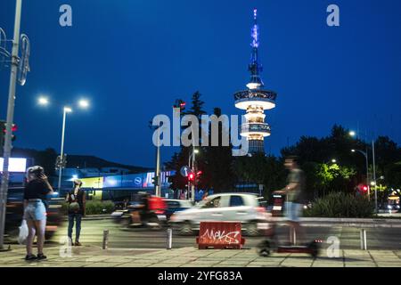 Salonicco: Torre OTE di notte. Grecia Foto Stock