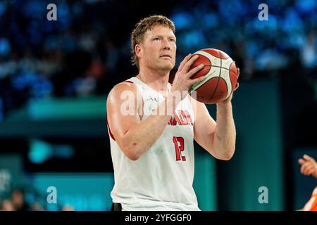 PARIGI, FRANKREICH 03. Settembre - Rollstuhlbasketball Viertelfinale Niederlande - Kanada Herren, Parigi 2024 Paralimpiadi AM 03.09.2024 nella der Bercy Arena di Parigi Frankreich. Patrick Anderson (Kanada, 12) an der Freiwurflinie Foto Stock