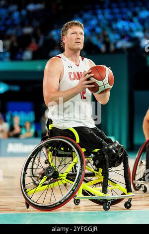 PARIGI, FRANKREICH 03. Settembre - Rollstuhlbasketball Viertelfinale Niederlande - Kanada Herren, Parigi 2024 Paralimpiadi AM 03.09.2024 nella der Bercy Arena di Parigi Frankreich. Patrick Anderson (Kanada, 12) an der Freiwurflinie Foto Stock