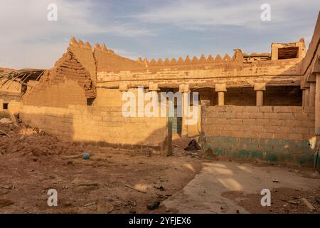 Rovina di una vecchia casa a Ha'il, Arabia Saudita Foto Stock