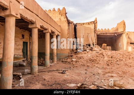 Rovina di una vecchia casa a Ha'il, Arabia Saudita Foto Stock