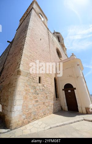 La chiesa del XVII secolo di Sant Bartolomeu i Santa Tecla a Sitges, Catalogna, Spagna. Foto Stock