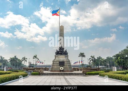 Rizal Park (in filippino: Liwasang Rizal), noto anche come Luneta Park o semplicemente Luneta, è un parco urbano storico situato a Ermita, Manila. Foto Stock