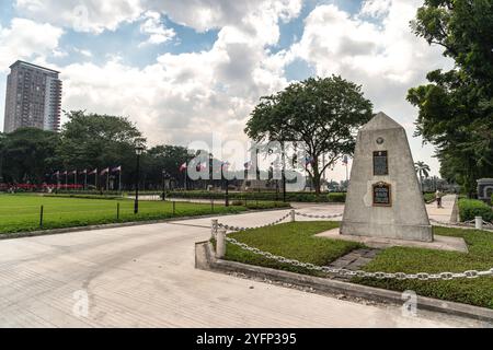 Rizal Park (in filippino: Liwasang Rizal), noto anche come Luneta Park o semplicemente Luneta, è un parco urbano storico situato a Ermita, Manila. Foto Stock