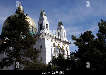 La Chiesa di San Leopoldo, capolavoro architettonico di otto Wagner, è la prima chiesa moderna in Europa e un gioiello dell'Art Nouveau viennese. Vien Foto Stock