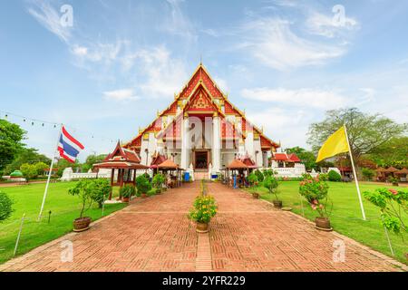 Splendida vista di Wihan Phra Mongkhon Bophit, Ayutthaya, Thailandia Foto Stock