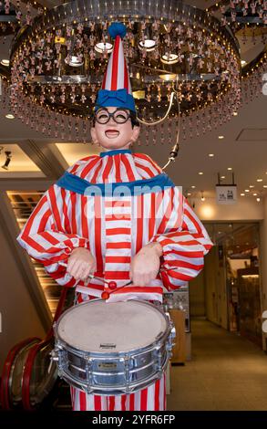 Marionetta gigante Kuidaore Taro a Dontonbori Osaka Giappone Foto Stock