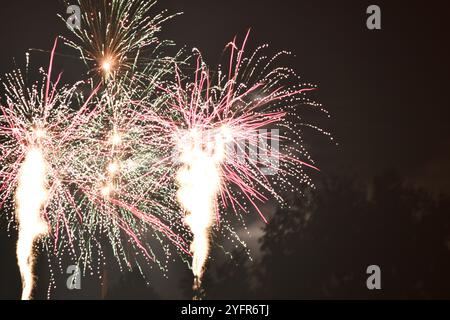 Spettacolo di fuochi d'artificio Chard Somerset Inghilterra regno unito 2024 Foto Stock