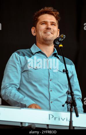 Roy Stride - Scouting for Girls, V2013, Hylands Park, Chelmsford, Essex, Regno Unito - 18 agosto 2013 Foto Stock