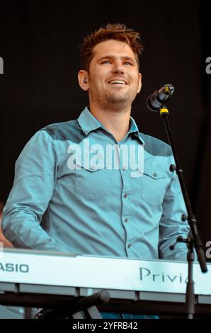 Roy Stride - Scouting for Girls, V2013, Hylands Park, Chelmsford, Essex, Regno Unito - 18 agosto 2013 Foto Stock