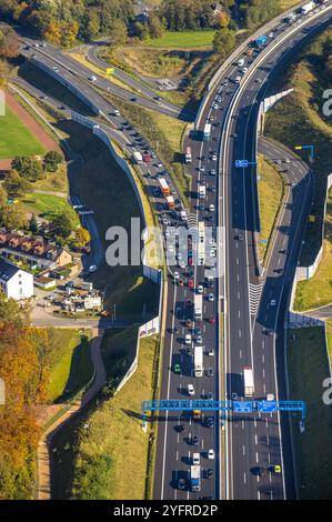 Luftbild, Autobahn A448 und Zufahrt vom Nordhausen-Ring, Straßenverkehr und Stau, Wiemelhausen, Bochum, Ruhrgebiet, Nordrhein-Westfalen, Deutschland ACHTUNGxMINDESTHONORARx60xEURO *** Vista aerea, autostrada A448 e accesso dalla circonvallazione di Nordhausen, traffico stradale e ingorghi, Wiemelhausen, Bochum, zona della Ruhr, Renania settentrionale-Vestfalia, Germania ACHTUNGxMINDESTHONORARx60xEURO Foto Stock
