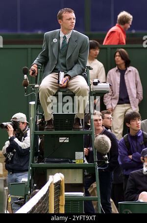 Il torneo di tennis di Wimbledon 1999, il ventunenne Jamie McMahon, sconfisse il suo primo match di campionato a Wimbledon Foto Stock