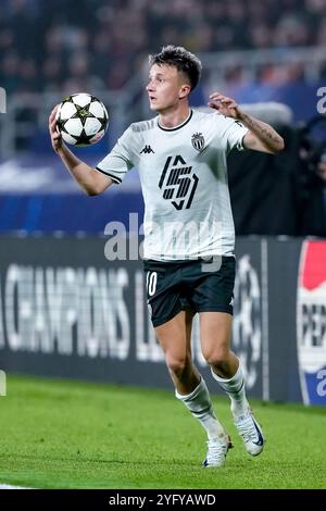 Bologna, Italia. 5 novembre 2024. Aleksandr Golovin dell'AS Monaco durante la fase MD4 di UEFA Champions League 2024/25 tra Bologna FC e AS Monaco allo Stadio Renato Dall'Ara il 5 novembre 2024 a Bologna. Crediti: Giuseppe Maffia/Alamy Live News Foto Stock