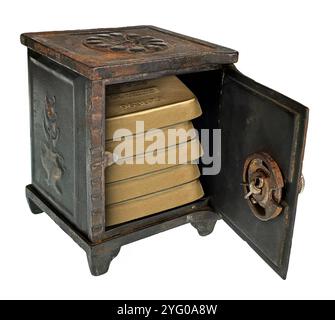 Vecchia cassaforte in banca aperta, vintage o cassaforte per contenere denaro, ricchezza e lingotti d'oro Foto Stock