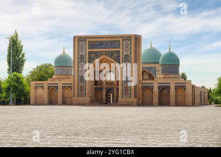 Madrasa Barak Khan al complesso architettonico Hazrati Imam Foto Stock