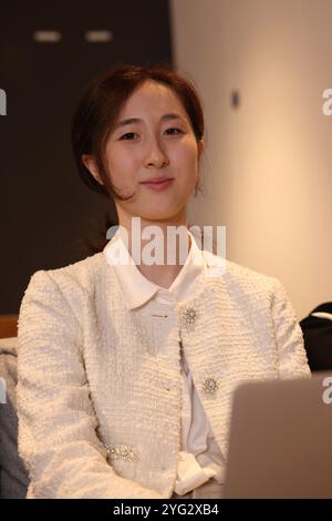 Ritratto di donna in office Foto Stock