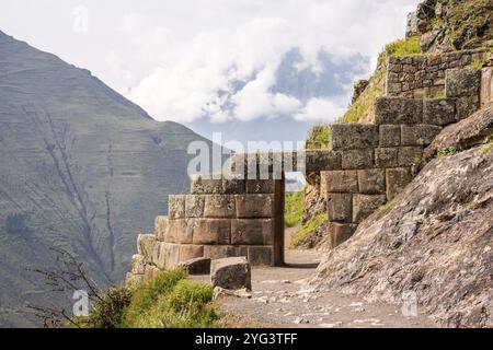 Complesso Inca a Pisac, Valle Sacra degli Inca, Cusco, Perù, Sud America Foto Stock