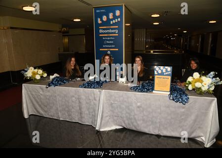 Atmosfera durante i Gerald Loeb Awards 2024 presentati da UCLA Anderson, tenutosi presso la Rainbow Room di New York, New York, USA, giovedì 10 ottobre 2024. Credito: Jennifer Graylock-Graylock.com Foto Stock