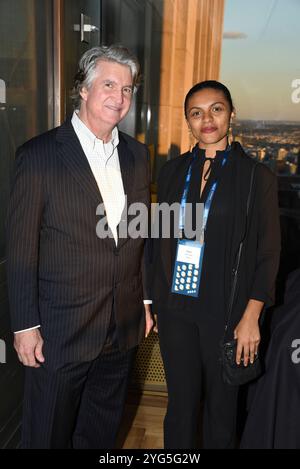 Ospite, Ryan Howzell durante i Gerald Loeb Awards 2024 presentati da UCLA Anderson, tenutosi presso la Rainbow Room di New York, New York, USA, giovedì 10 ottobre 2024. Credito: Jennifer Graylock-Graylock.com Foto Stock