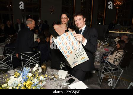 Ospiti durante i Gerald Loeb Awards 2024 presentati da UCLA Anderson, tenutosi presso la Rainbow Room di New York, New York, USA, giovedì 10 ottobre 2024. Credito: Jennifer Graylock-Graylock.com Foto Stock