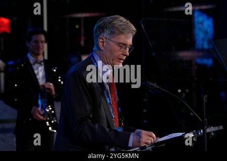 Martin Peers durante i Gerald Loeb Awards 2024 presentati da UCLA Anderson, tenutosi presso la Rainbow Room di New York, New York, USA, giovedì 10 ottobre 2024. Credito: Jennifer Graylock-Graylock.com Foto Stock