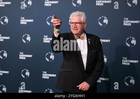 LA RITRASMISSIONE CON IL CORRETTO CREDITO FOTOGRAFICO Alan Winde, Premier del Capo Occidentale, posa agli Earthshot Prize Awards presso Green Point Shared Fields a città del Capo, il terzo giorno della visita del Principe di Galles in Sud Africa per il quarto premio annuale Earthshot Prize Awards. Data foto: Mercoledì 6 novembre 2024. Foto Stock