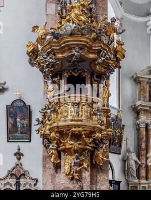 L'interno squisito della Cattedrale di Innsbruck Foto Stock